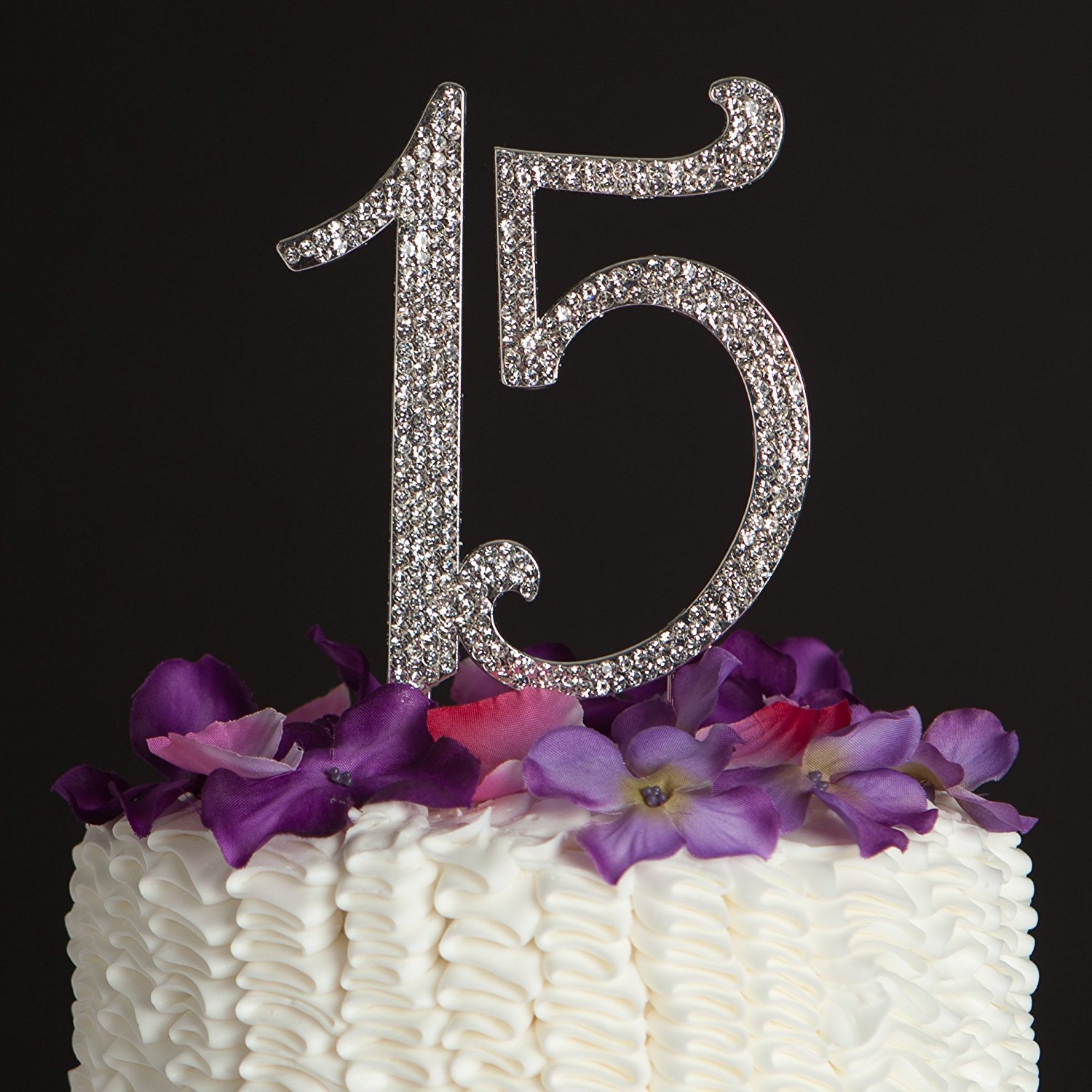 Поздравляем девочку 15 лет. Торт на день рождения 15 лет. Тортик цифры 15. С днём рождения 15 лет девушке. Торт для девочки 15 лет на день рождения.