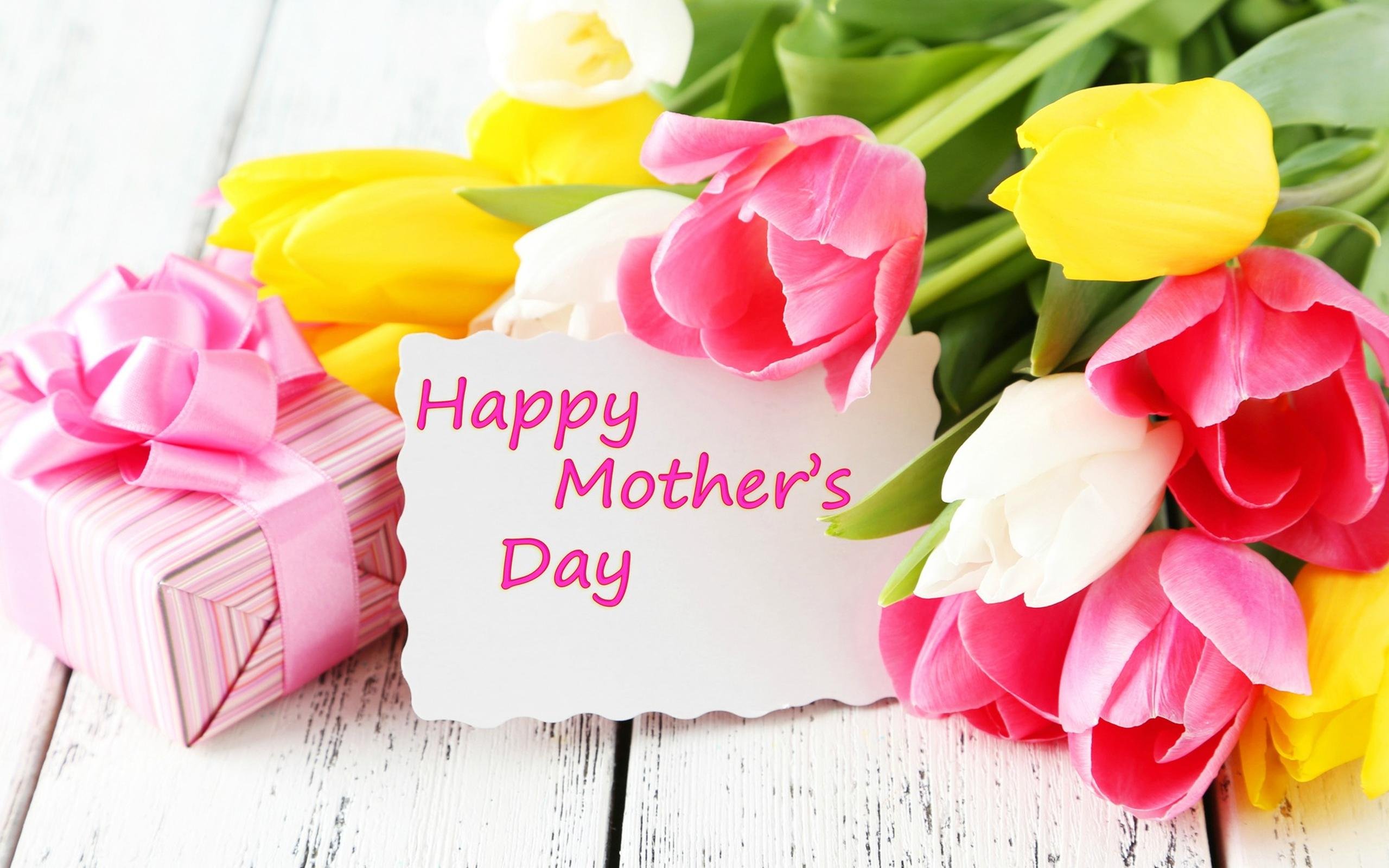 Видео маме цветы. Цветы для мамы открытка. День матери. Открытки с днём матери. Цветы маме на день рождения.