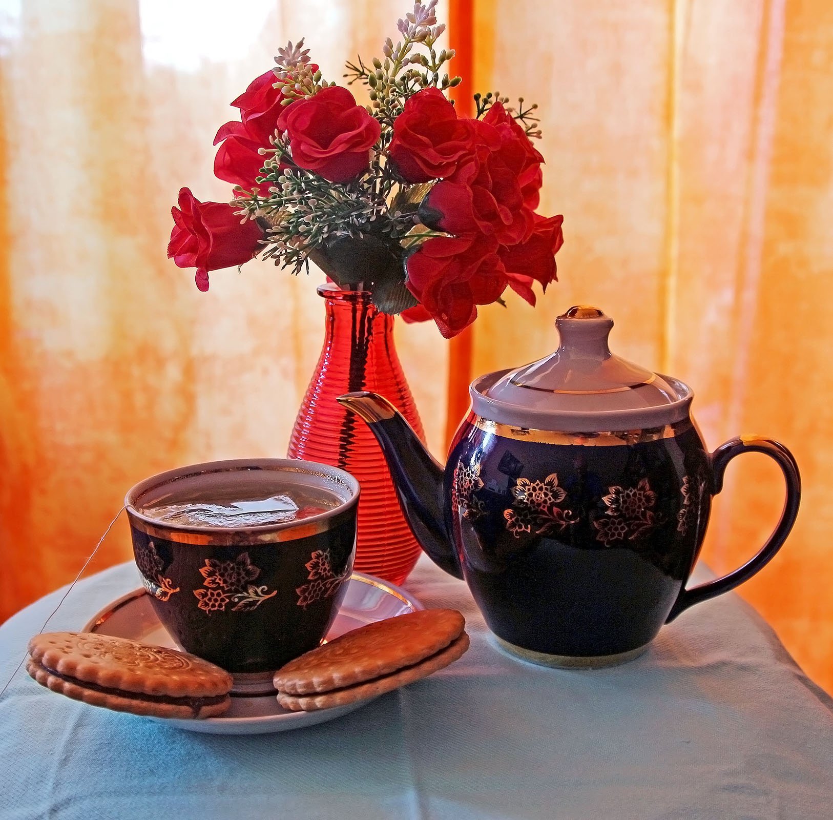 Будьте счастливы в этот вечер. Пожелания приятного чаепития. Вечернего чаепития с пожеланиями. Приятного чаепития и отличного настроения. Приятного вечера чай.