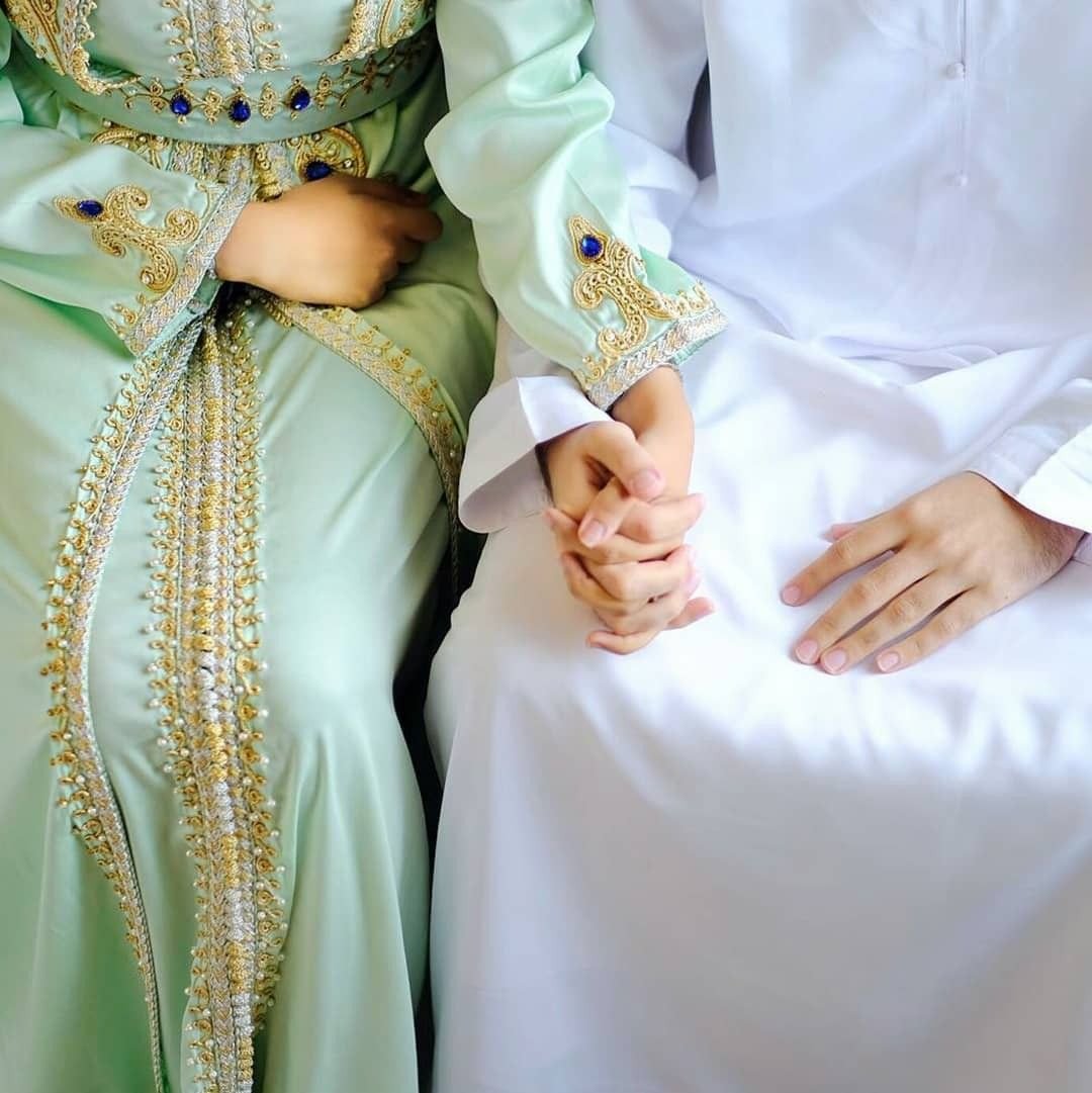 Замужество в исламе. Традиционная мусульманская свадьба. Свадьба в Исламе. Мусульманский брак. Исламский свадебный костюм.