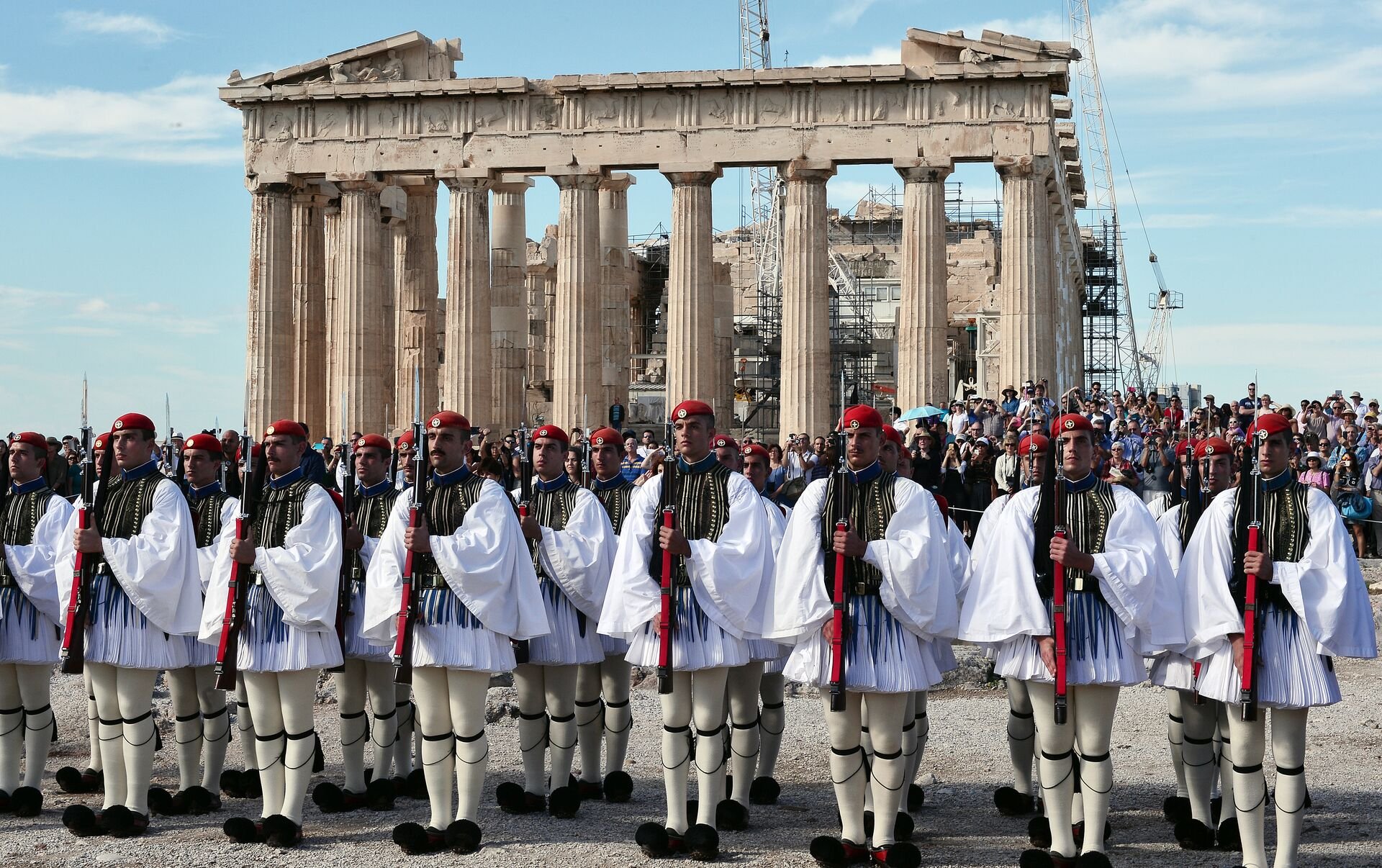 Как греки узнали о возвращении независимости. Греция 1821. Греческое восстание 1821. Гинайкратия в Греции. Греция люди.