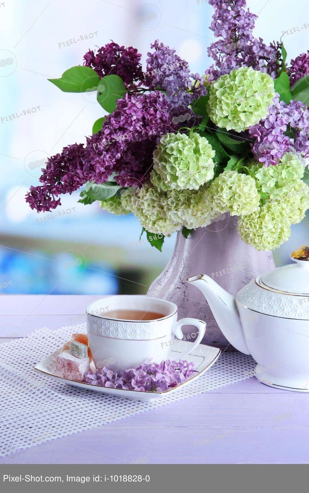 Прекрасного майского утра картинки. Элегантные открытки с добрым утром. Цветы поздравления с добрым утром. Утренние цветы. Красивые букеты сирени с добрым утром.