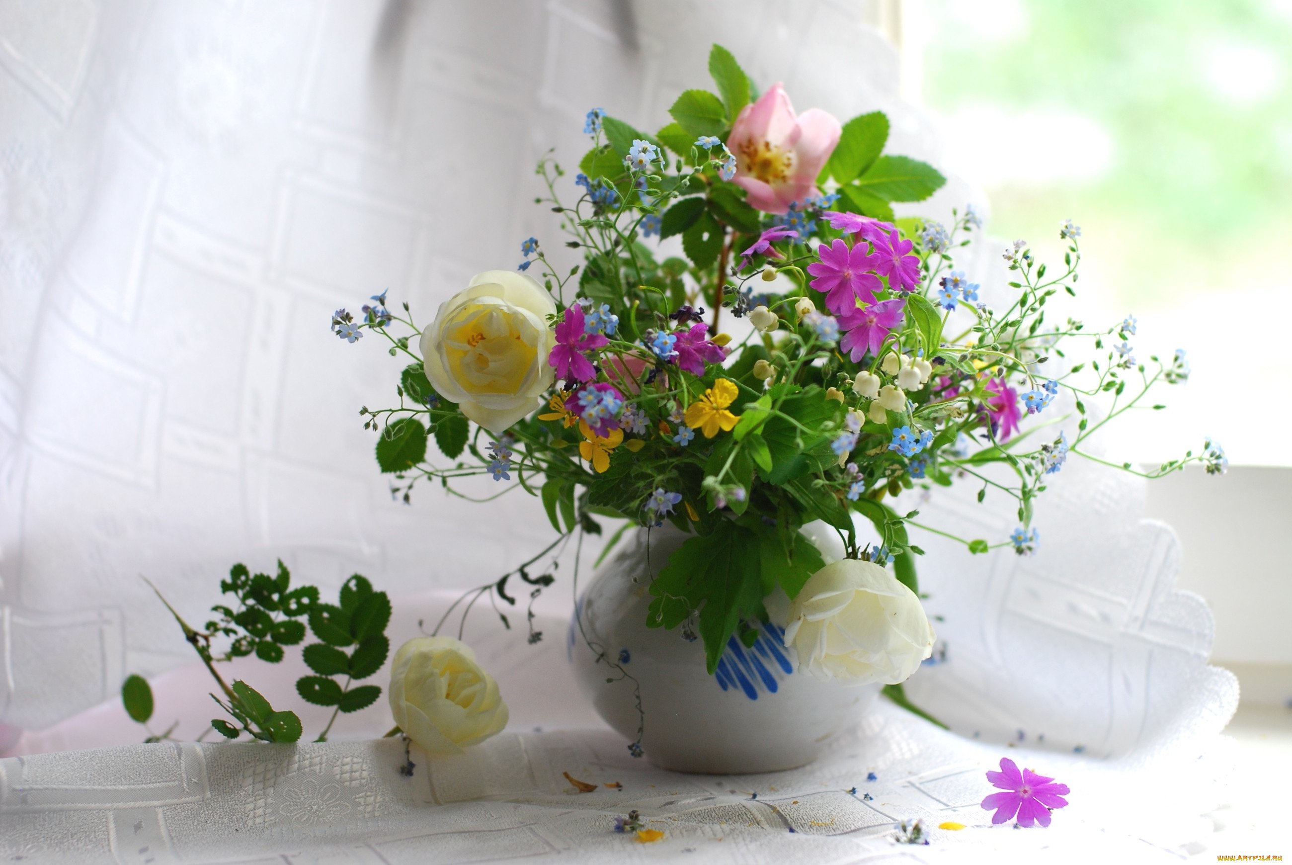 Доброе утро букеты цветов с пожеланиями. Красивый летний букет. Букет цветов «летний». Цветочная композиция в чашке. Нежная Цветочная композиция.