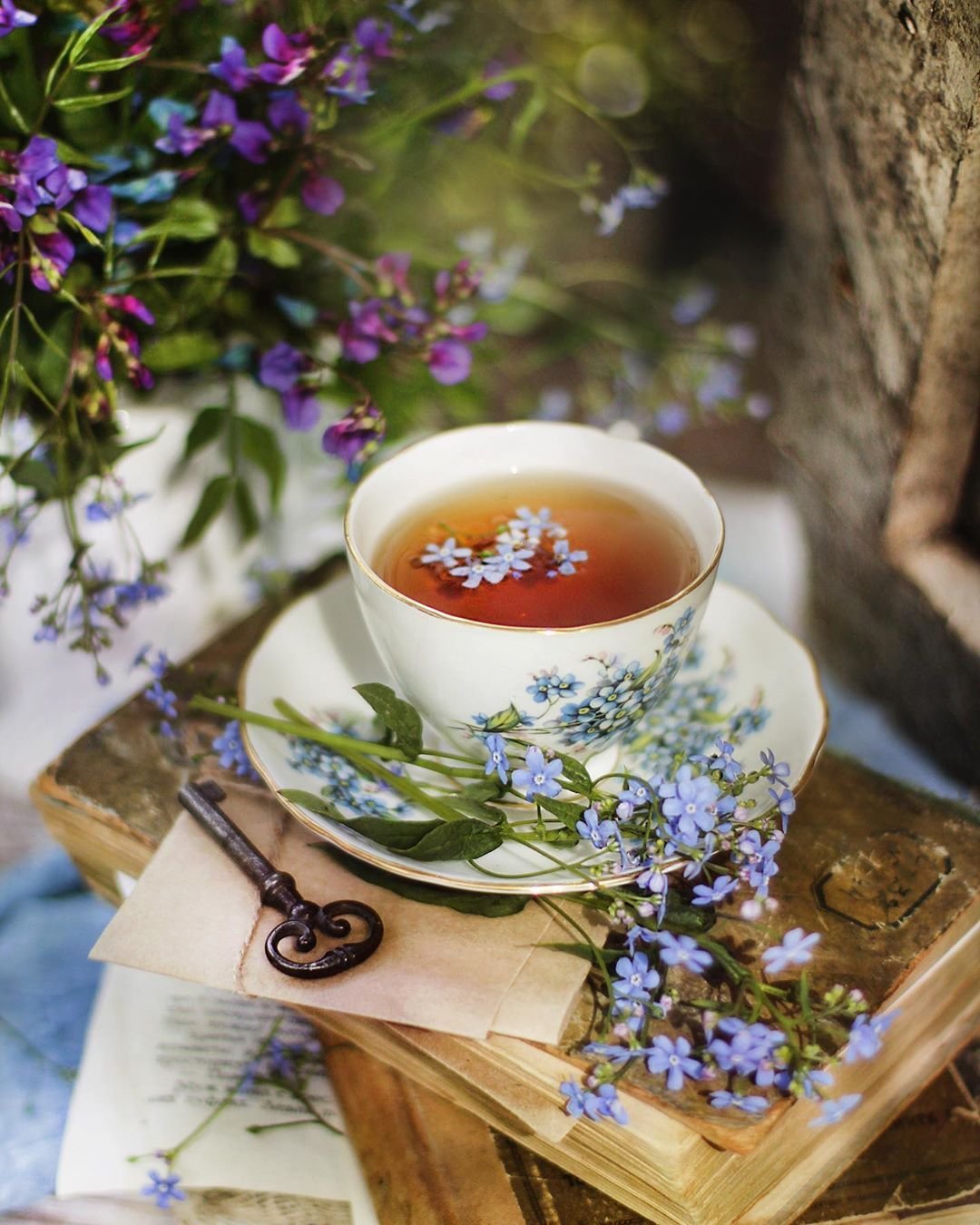 Весенняя чашка чая. Весеннее чаепитие. Утренний чай. Доброе утро с чаем.